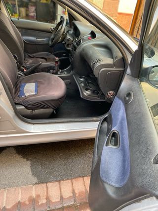 Peugeot 206 2001