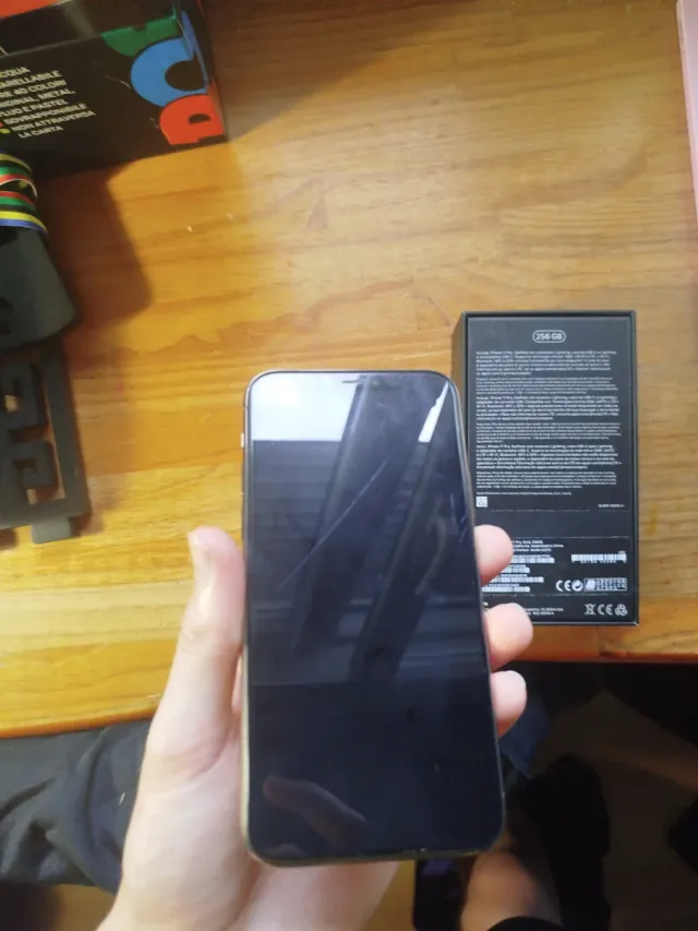 iPhone 11 Pro 256GB Dourado