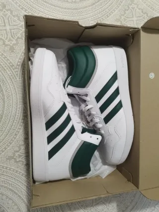 Adidas Hoops 4.0 Mid Zapatillas Blancas y Verdes