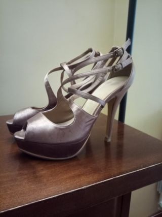 Zapatos de tacón para fiesta