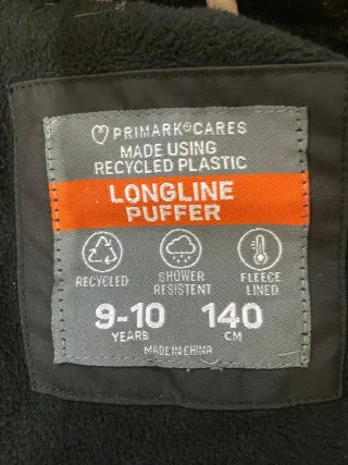 Chaqueta niño beige con capucha talla 9-10 años