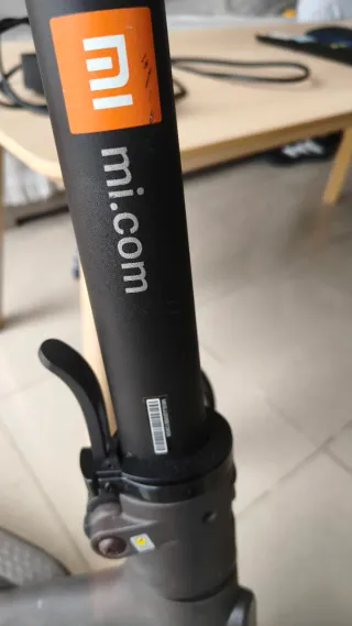 PARA PIEZAS. Patinete Eléctrico Xiaomi, ( leer la