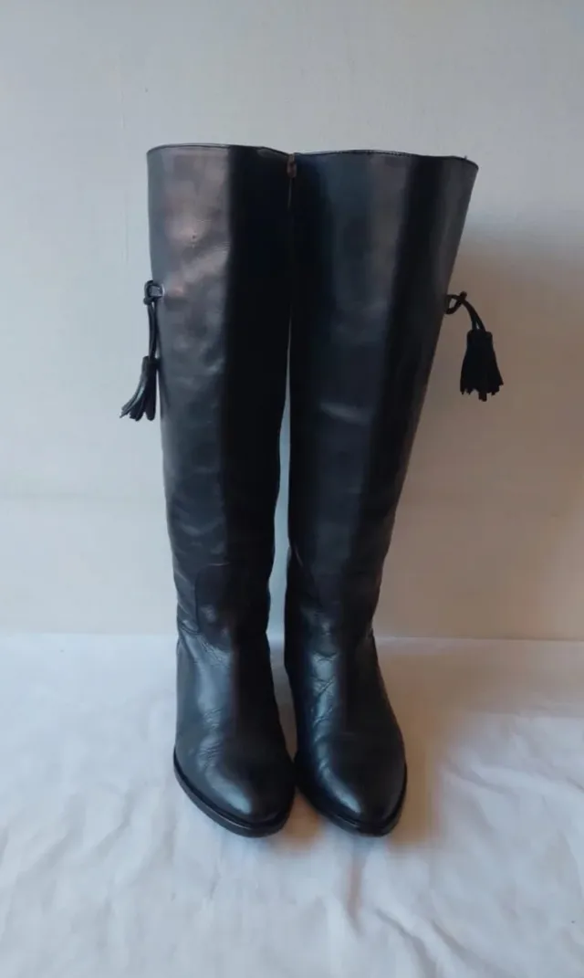Stivali neri in pelle