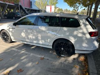 Volkswagen Passat Variant R line