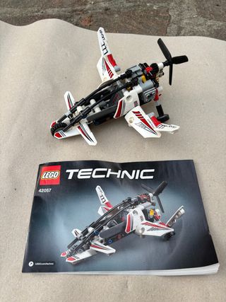 LEGO Technic 42057 ultraleggero come nuovo