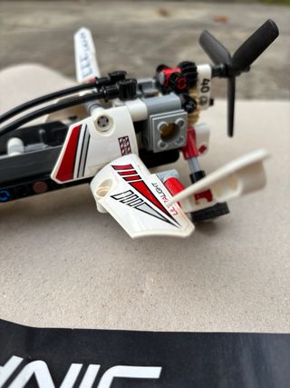 LEGO Technic 42057 ultraleggero come nuovo