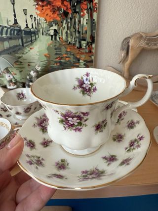 Tazas y platillos Royal Albert