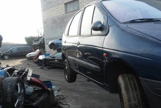 Despiece RENAULT MEGANE Color AZUL F3R750 I