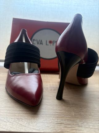 Zapatos de piel EVA LOPEZ rojos