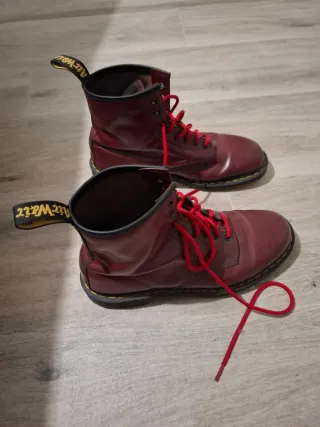 Botas Dr. Martens granate Talla 44