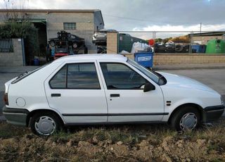 Despiece RENAULT 19 Color BLANCO 4-1390 HATCHBACK