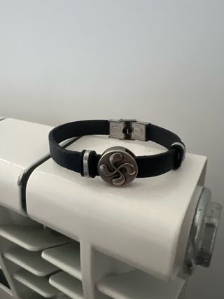 Pulsera de cuero negra símbolo cruz celta