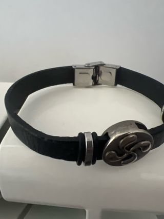 Pulsera de cuero negra símbolo cruz celta