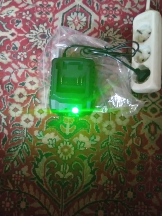 Cargador de Baterías.