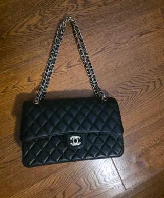 Iconica borsa Chanel matelassè