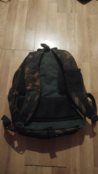 Mochila Totto Estampado Militar