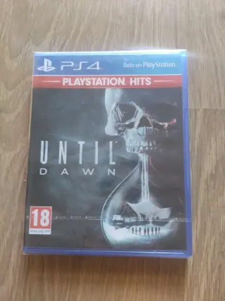 PS4 (PlayStation 4) Negra + 3 Juegos