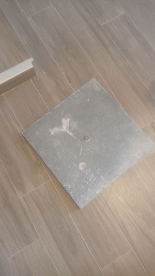 Tapa metàl·lica per al cub