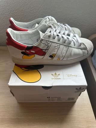 Adidas Superstar Mickey Mouse