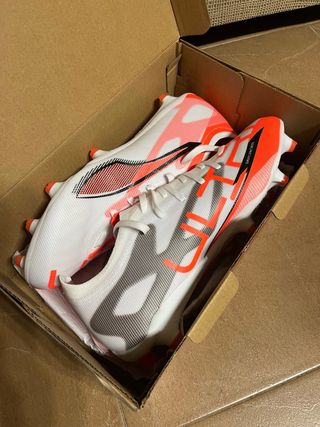 Botas de fútbol Puma Talla 41 a estrenar