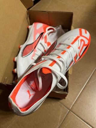 Botas de fútbol Puma Talla 41 a estrenar
