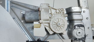 ELEVALUNAS DELANTERO IZQUIERDO MERCEDES-BENZ SPRI