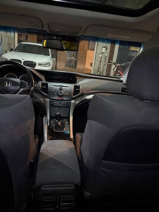 Honda Accord 2011 cambio por furgoneta