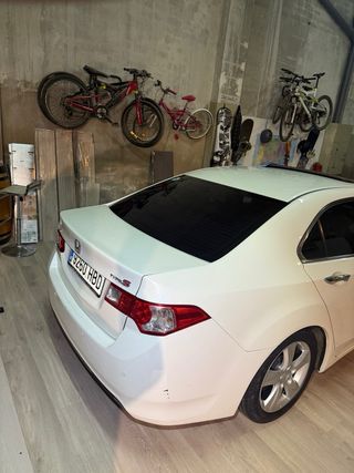 Honda Accord 2011 cambio por furgoneta