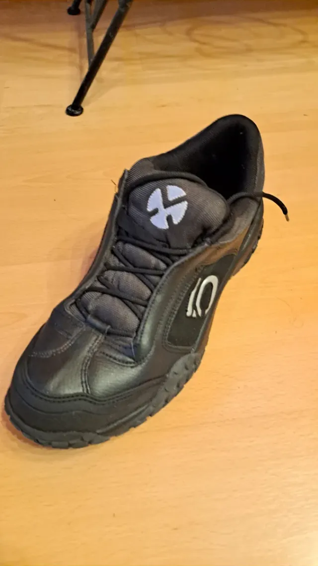 Zapatos Five Ten Negros