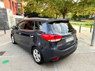 KIA Carens 2015