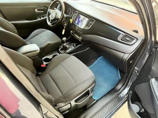 KIA Carens 2015