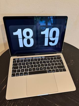MacBook Pro 13” (A1989) – i5 / 8GB RAM / 512GB SSD