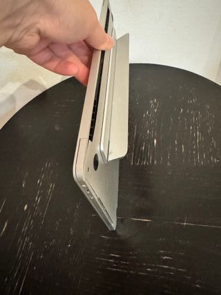 MacBook Pro 13” (A1989) – i5 / 8GB RAM / 512GB SSD