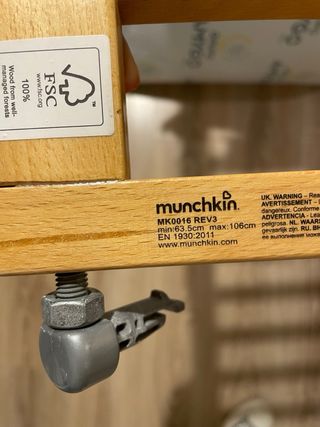 Barrera de seguridad para niños de madera