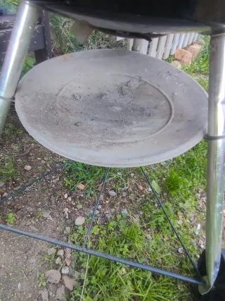 Barbacoa Weber Negra y Plateada