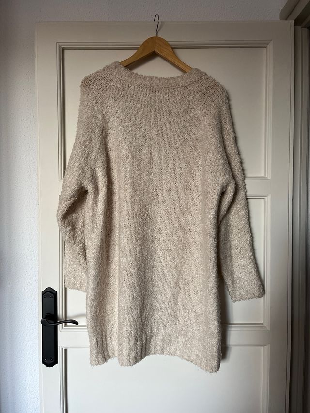 Jersey Stradivarius beige, talla M oversize