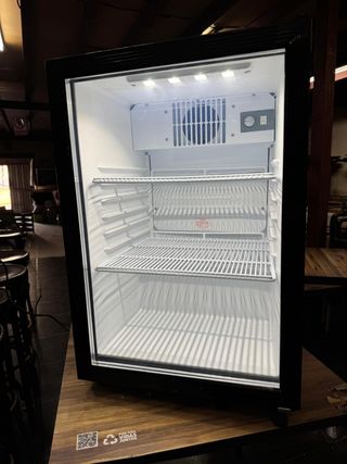 Nevera Vitrina Pequeña