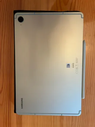 Samsung Galaxy Tab S9 FE + Funda y Lápiz
