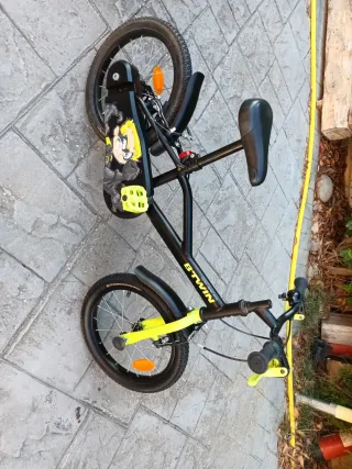 Bicicleta infantil Btwin 500 Dark Hero