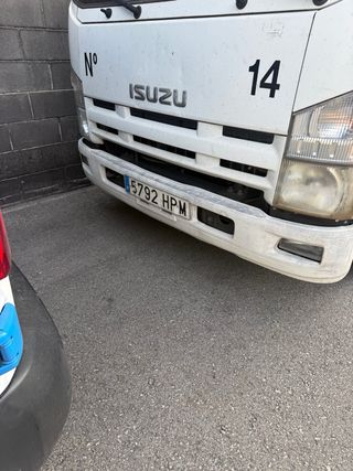 camion isuzo