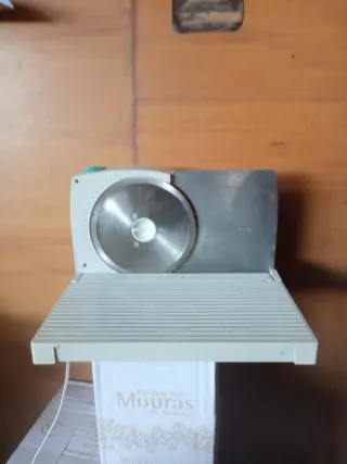 Cortador de fiambre eléctrico