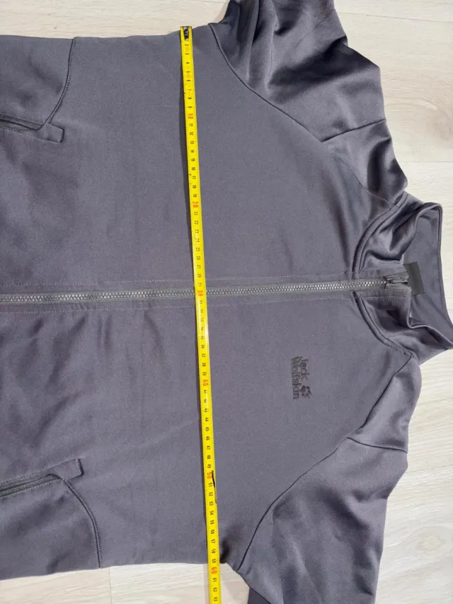 Chaqueta Jack Wolfskin gris