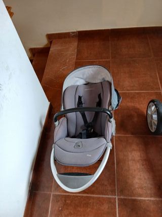 Passeggino Baby Comfort per bambini in buone condizioni