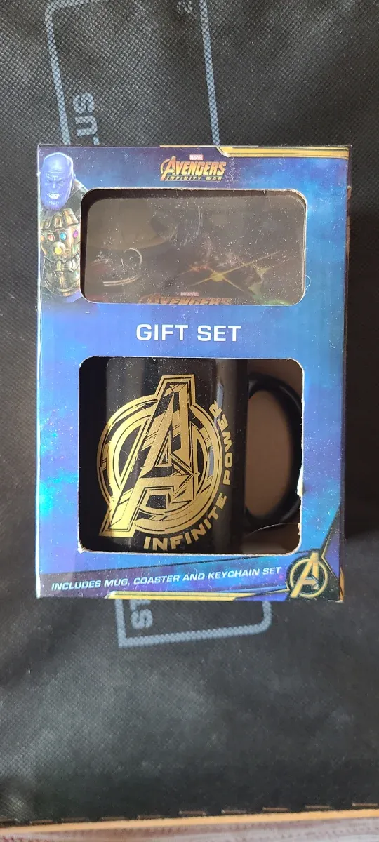 Taza Vengadores Infinity War + Set