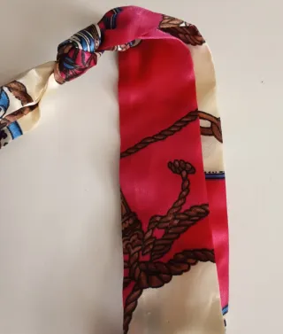 Laccio porta cellulare con perla