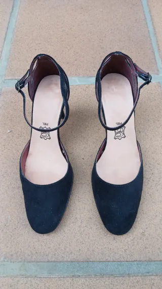 Zapatos de tacón negros
