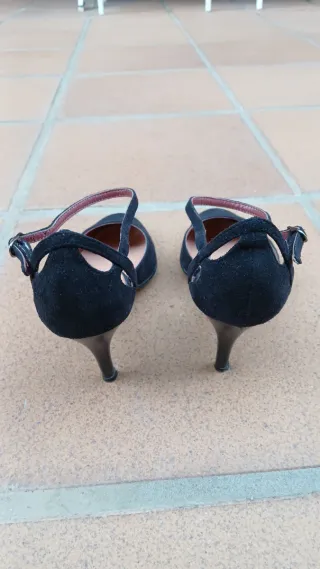 Zapatos de tacón negros