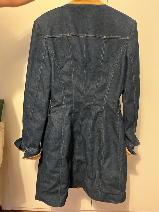 Abrigo tipo gabardina vaquero entretiempo