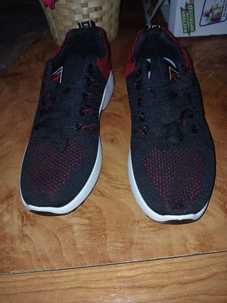 Deportivas Hombre Talla 41 Negro/Rojo