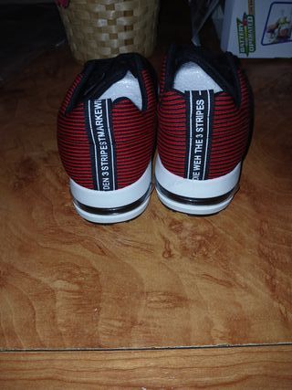 Deportivas Hombre Talla 41 Negro/Rojo